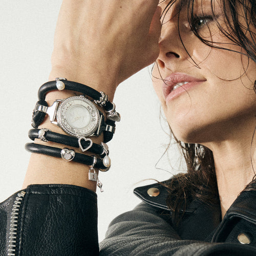 På model: Christina Watch Cord set - Forgyldt