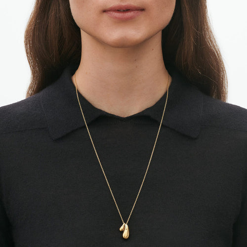 På model: Georg Jensen Reflect halskæde i 18 kt. guld