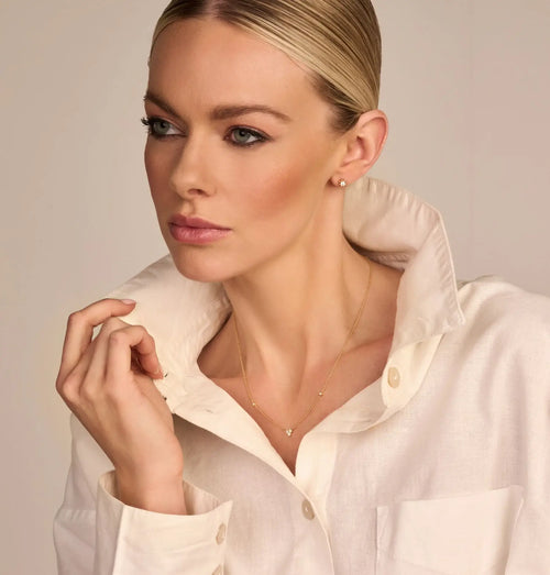 På model: Spirit Icons halskæde - Alma