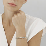 Georg Jensen Moonlight Grapes armbånd i sølv på arm - 20000728