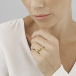 Georg Jensen Moonlight Grapes ring i 18 kt. guld på finger - 20000077